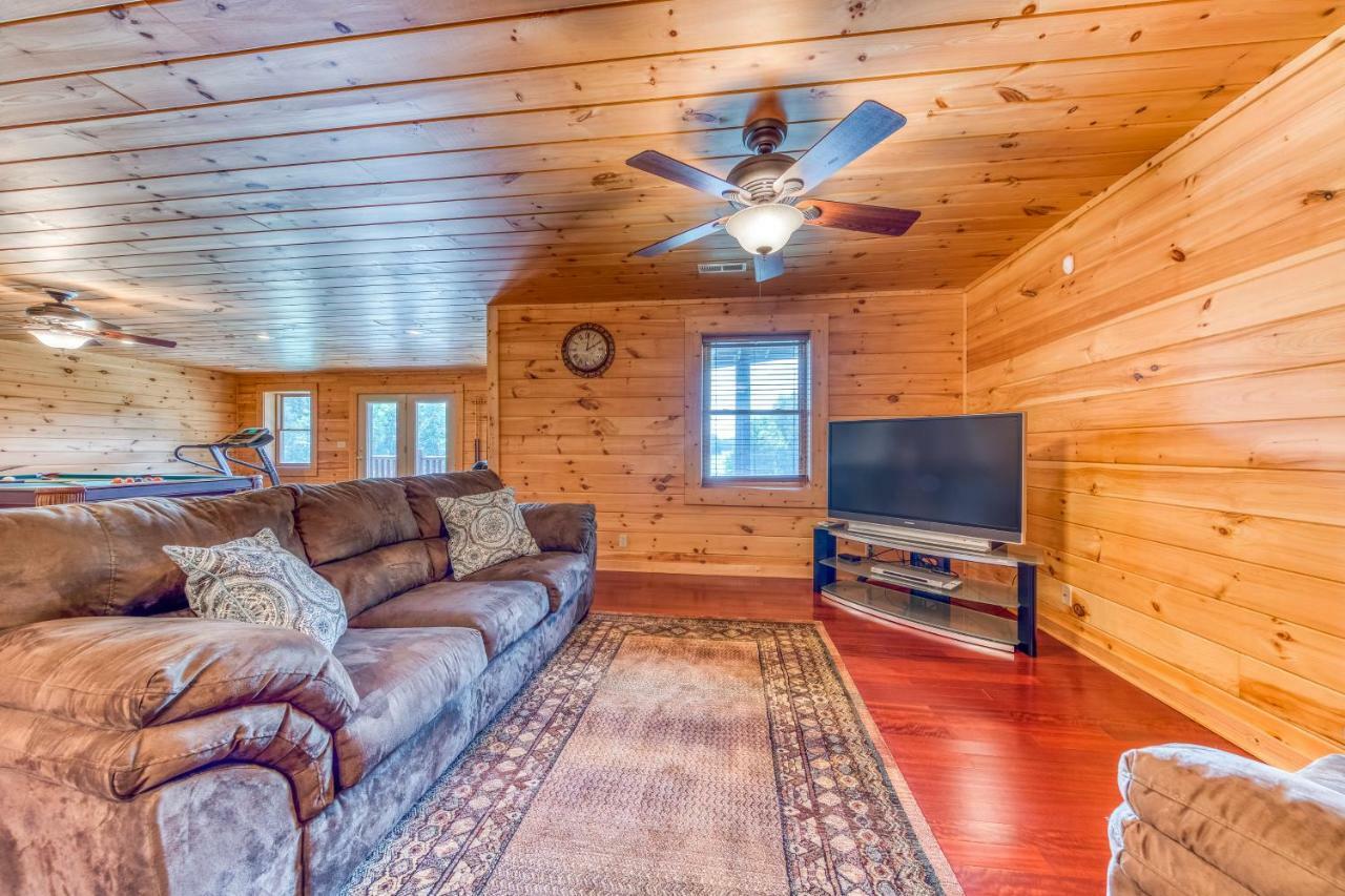 Majestic Lakefront Lodge セバービル エクステリア 写真