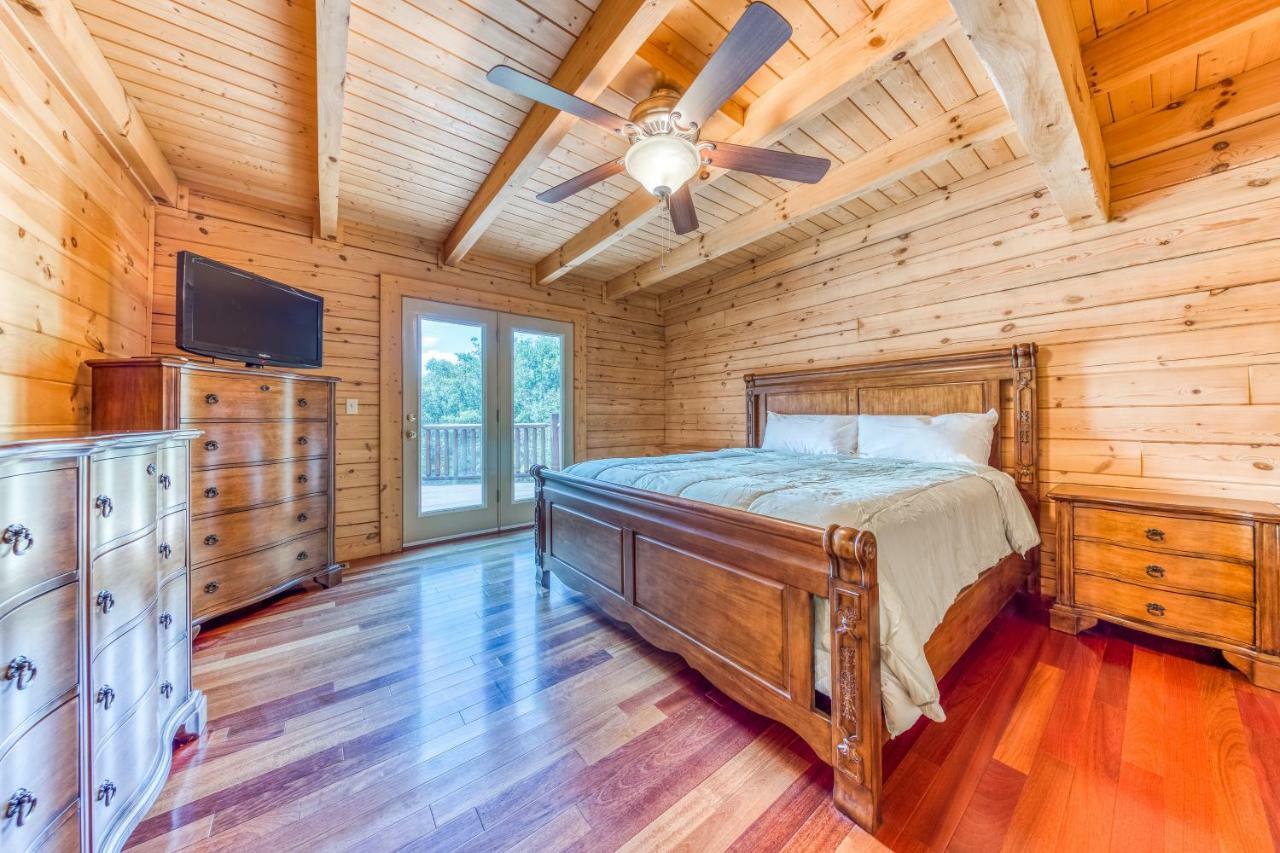 Majestic Lakefront Lodge セバービル エクステリア 写真