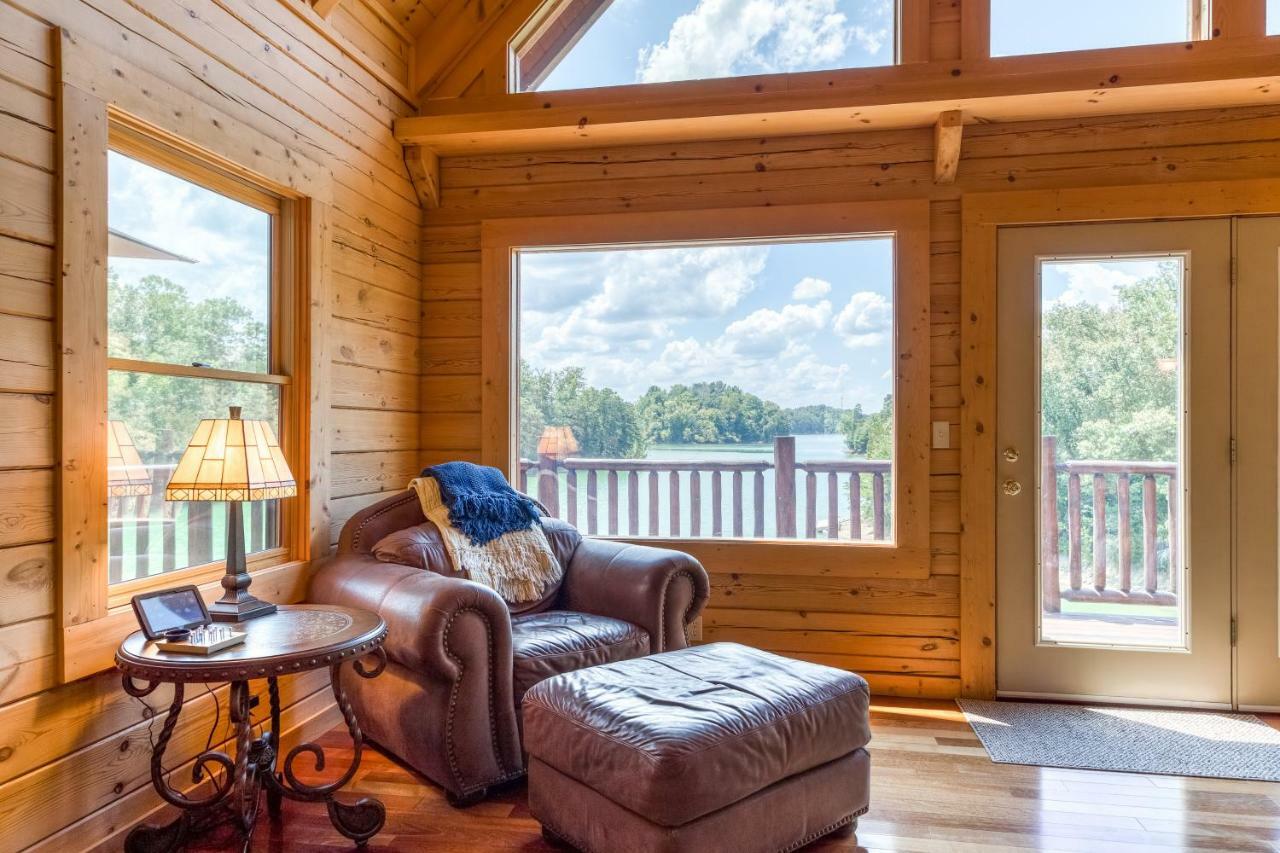 Majestic Lakefront Lodge セバービル エクステリア 写真