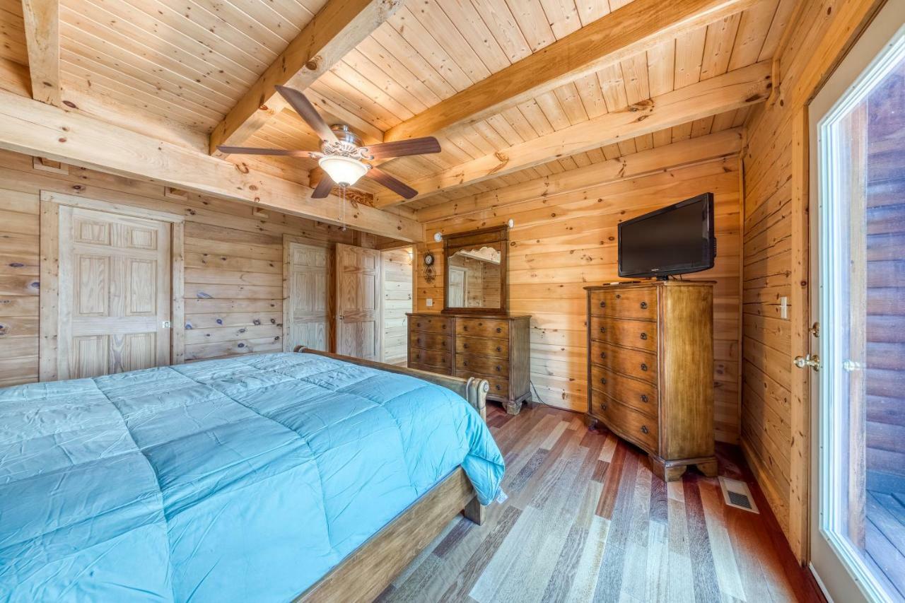 Majestic Lakefront Lodge セバービル エクステリア 写真