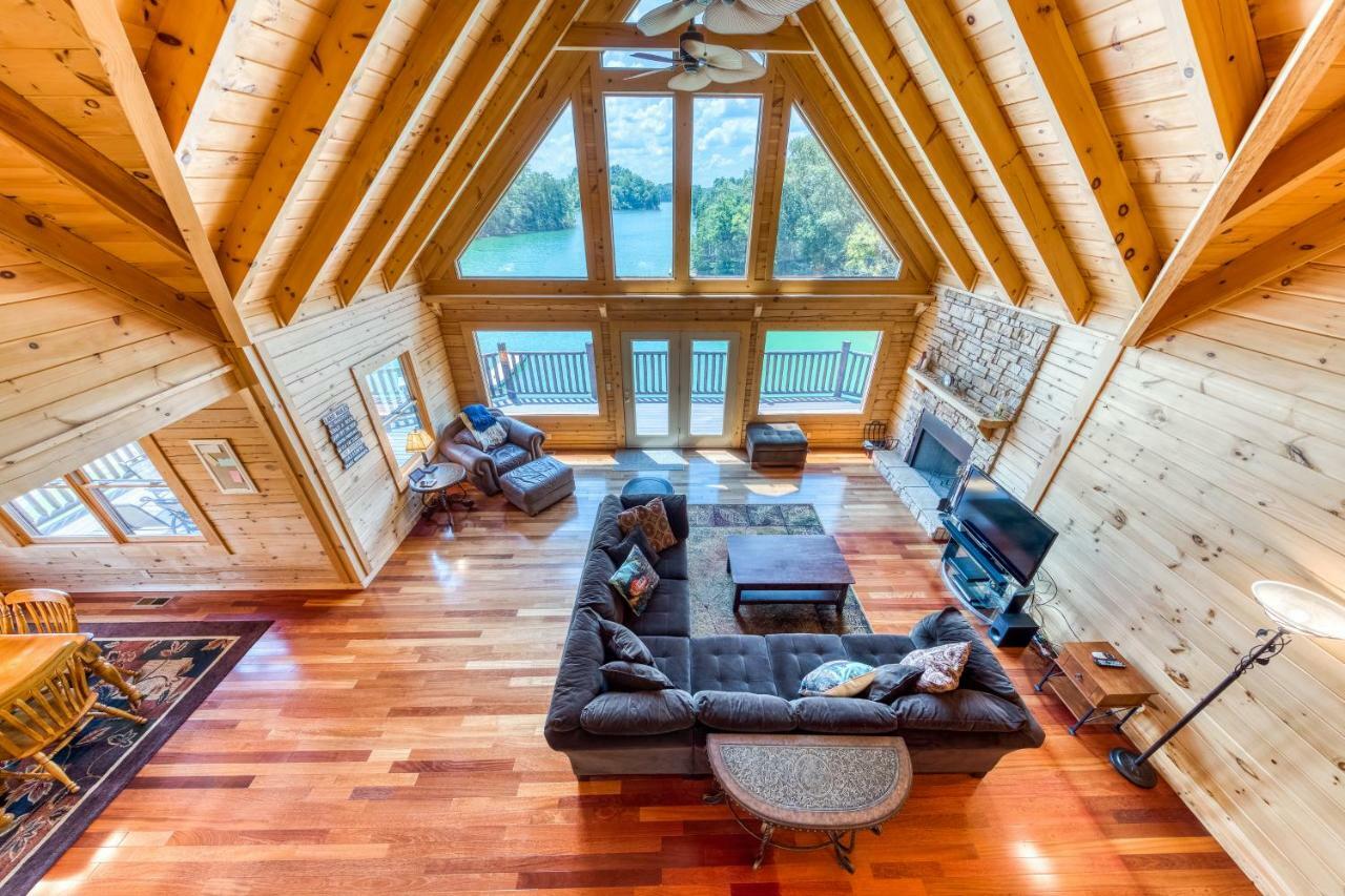 Majestic Lakefront Lodge セバービル エクステリア 写真
