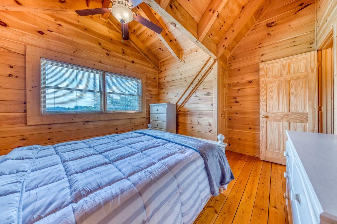 Majestic Lakefront Lodge セバービル エクステリア 写真