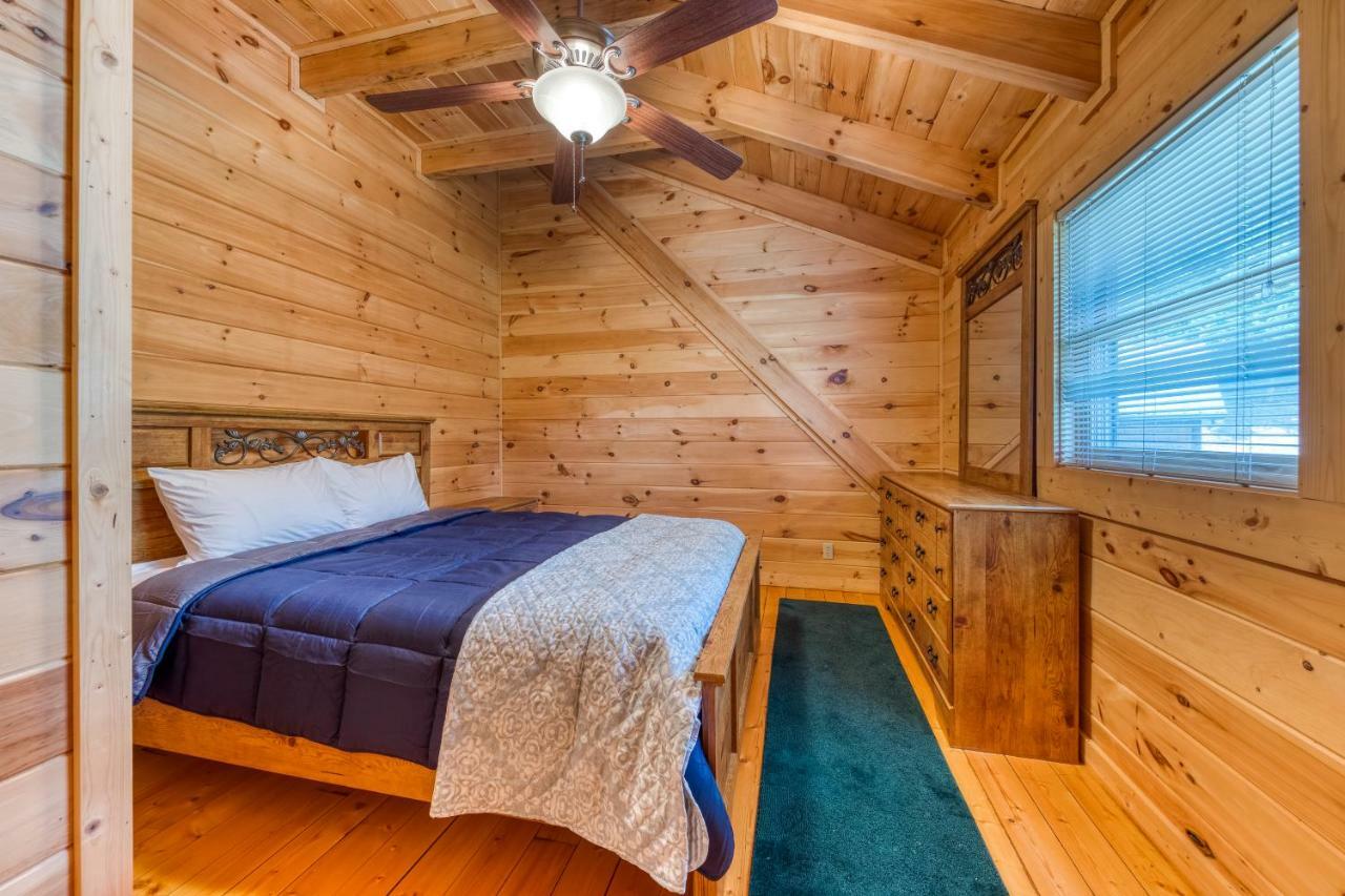 Majestic Lakefront Lodge セバービル エクステリア 写真