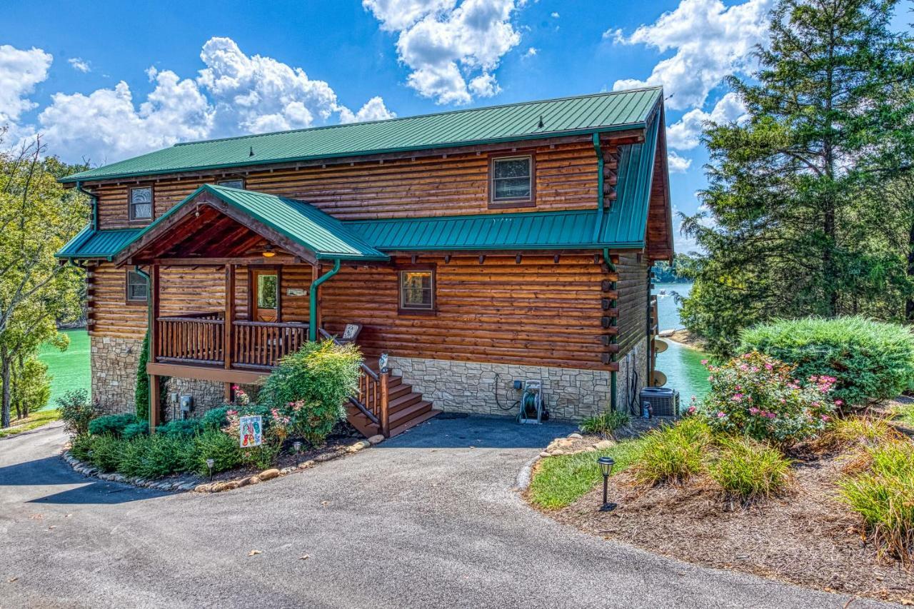 Majestic Lakefront Lodge セバービル エクステリア 写真
