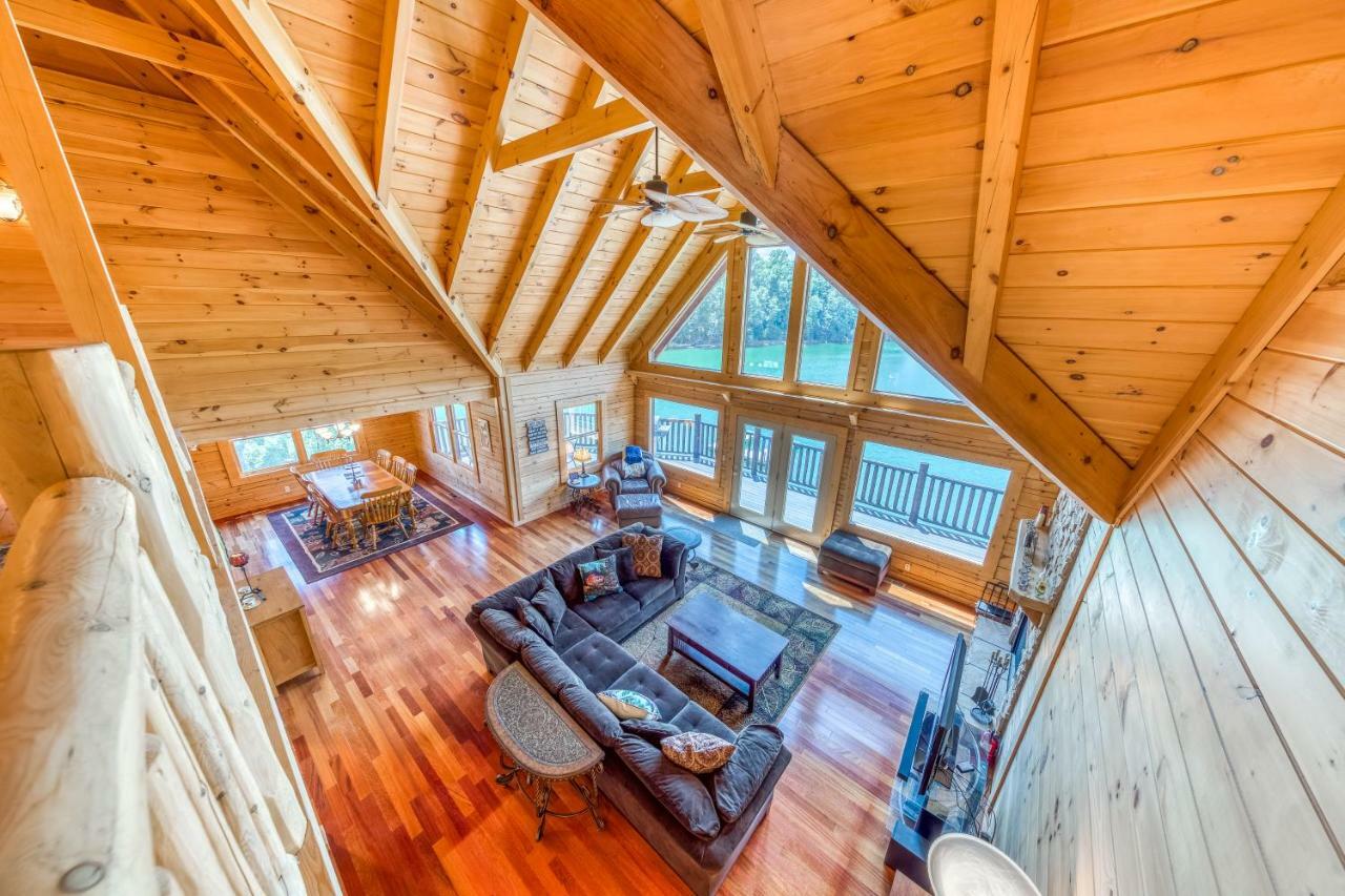 Majestic Lakefront Lodge セバービル エクステリア 写真