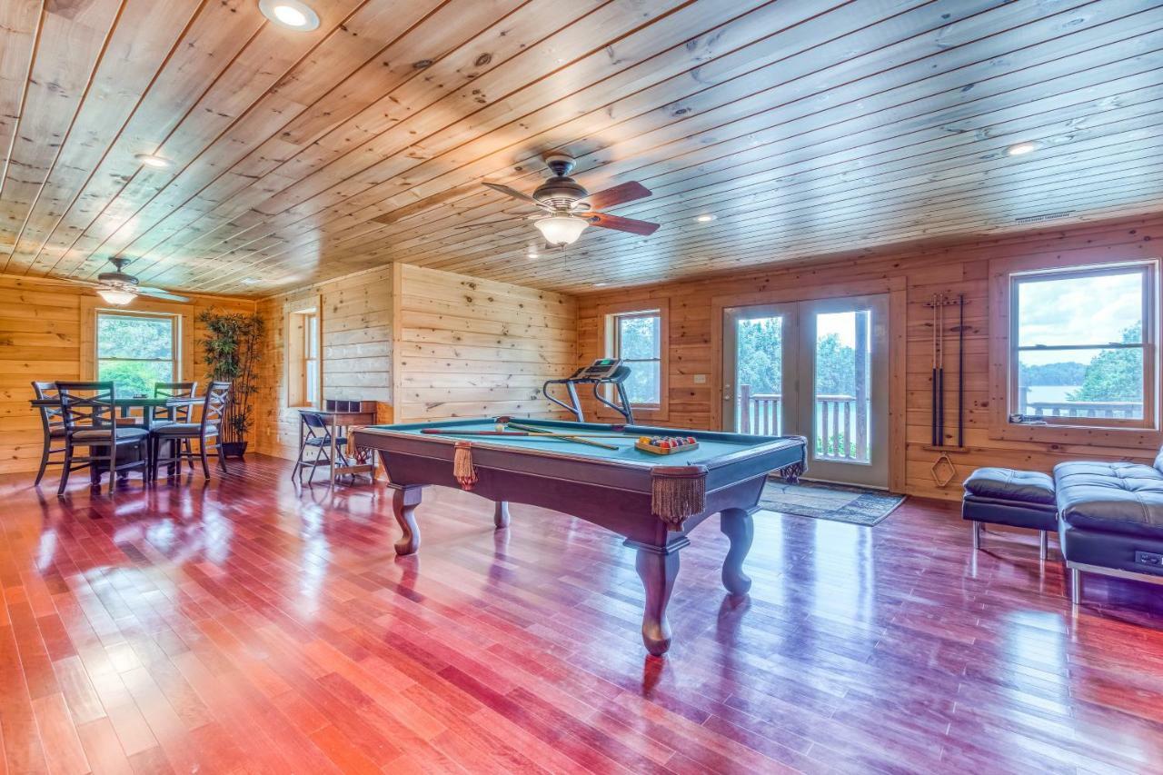 Majestic Lakefront Lodge セバービル エクステリア 写真