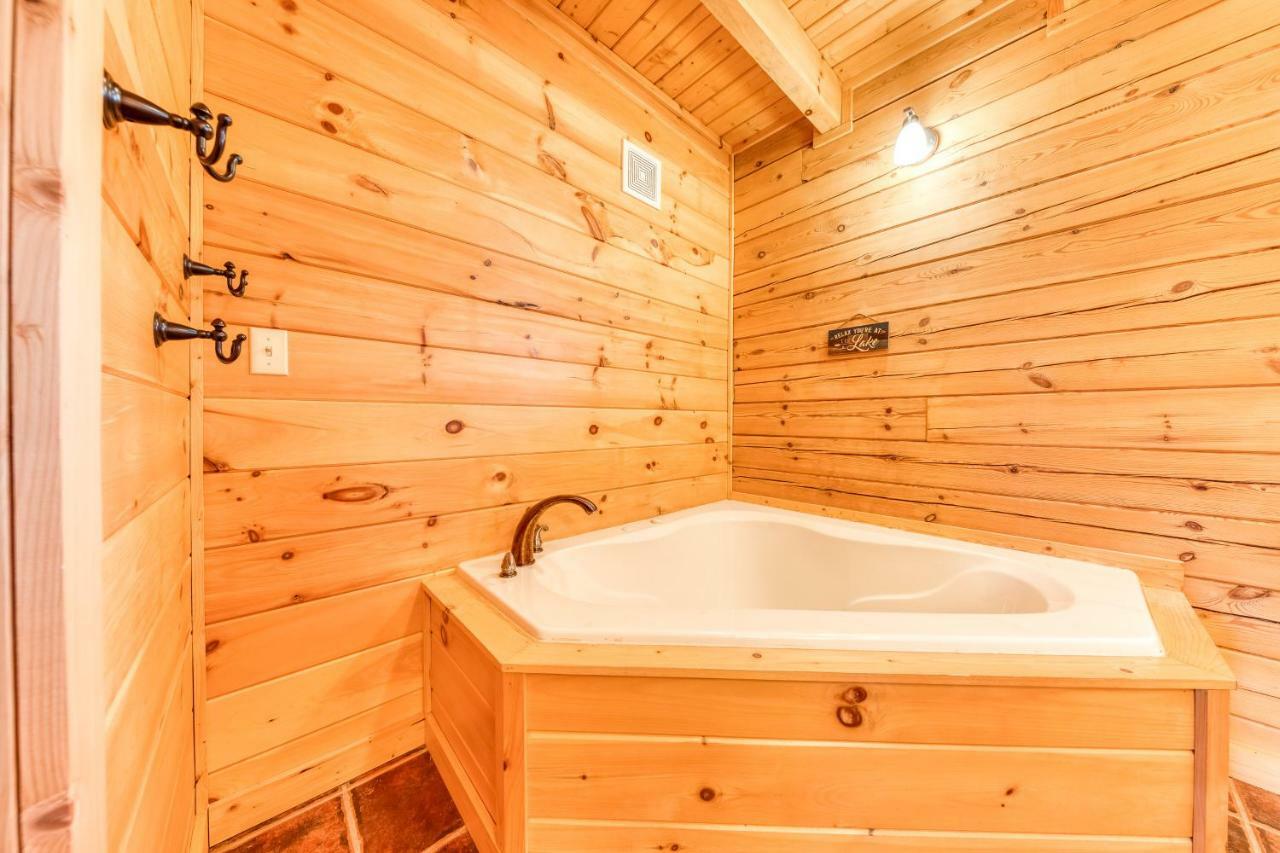 Majestic Lakefront Lodge セバービル エクステリア 写真